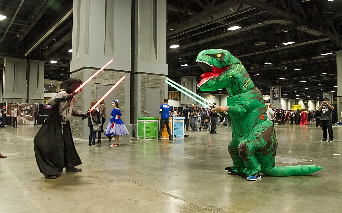 Sith vs T-Rex