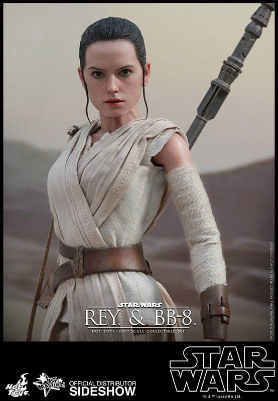 Rey and BB-8 Sixth Scale Figure Set by Hot Toys