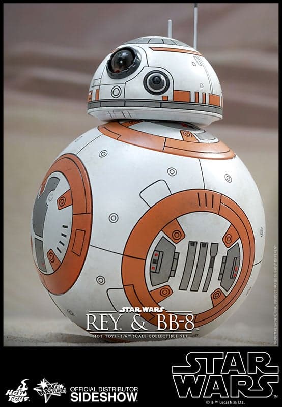 Rey and BB-8 Sixth Scale Figure Set by Hot Toys