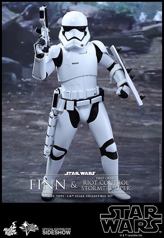 Hot Toys Finn and First Order Riot Control Stormtrooper