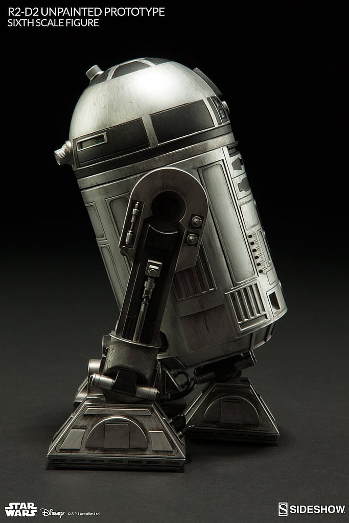 Sideshow Collectibles R2-D2 Monochromatic Silver Convention Exlusive