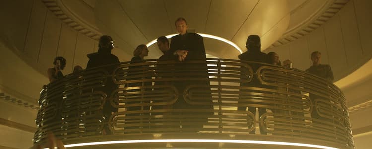 Paul Bettany in Solo: A Star Wars Story - Lucasfilm and Disney