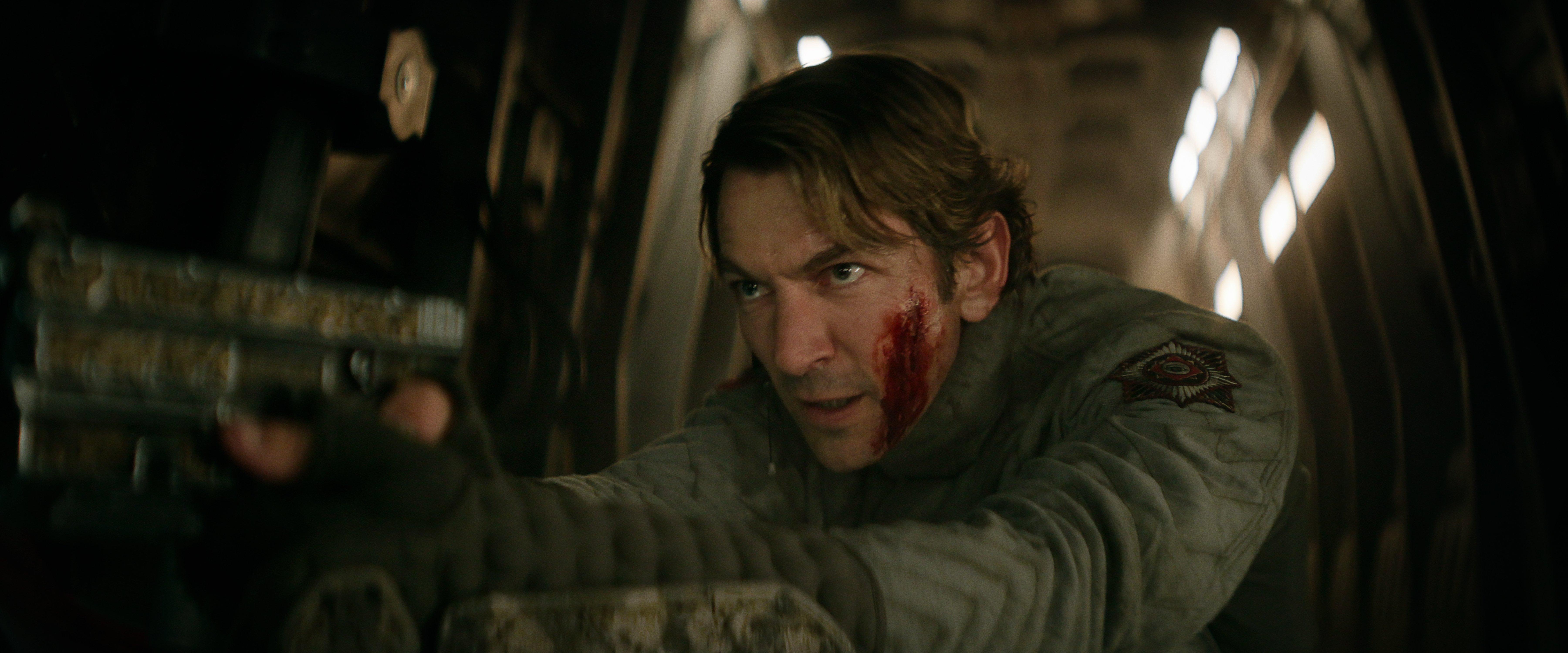 Rebel Moon — Part Two: The Scargiver. Michiel Huisman as Gunnar in Rebel Moon — Part Two: The Scargiver. Cr. Netflix © 2024.