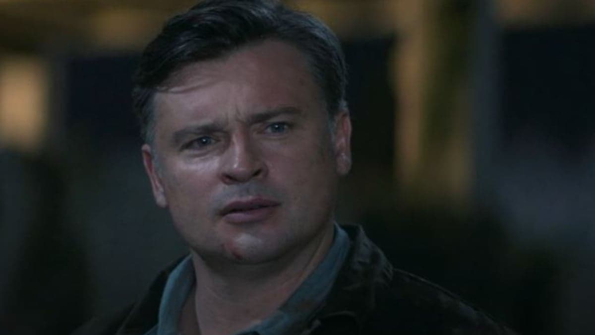Samuel Campbell (Tom Welling) meets Dead Winchester (Jensen Ackles) in The Winchester S01E13 in 2023, Warner Bros Television
