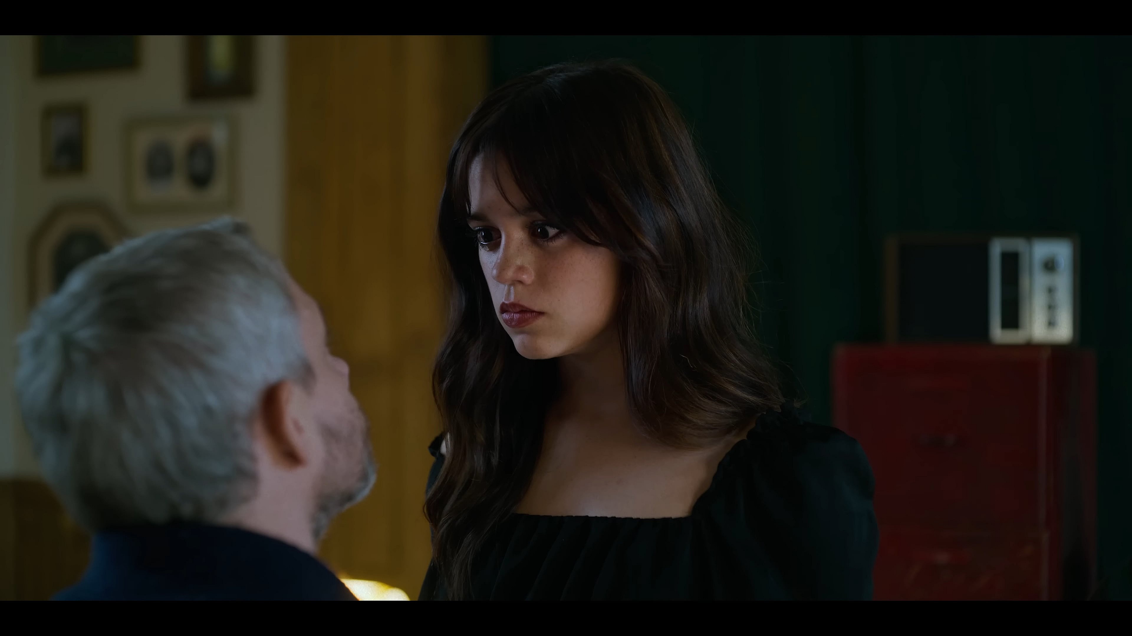 Martin Freeman as Jonathan Miller and Jenna Ortega as Cairo Sweet in Miller's Girl (2024), Lionsgate