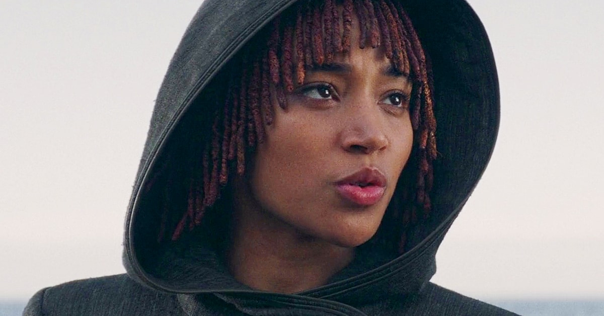 Osha (Amandla Stenberg) rejects Qimir