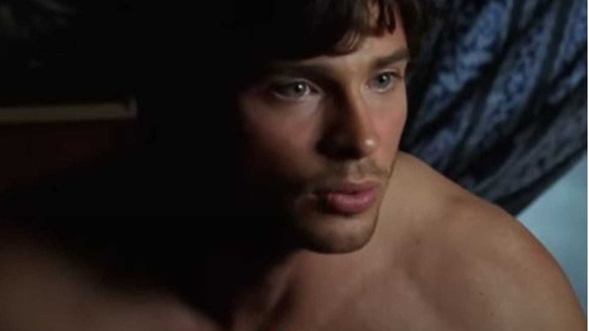 Nick Castle (Tom Welling) talking to Elizabeth Williams (Maggie Grace) in The Fog 2005, Sony Pictures