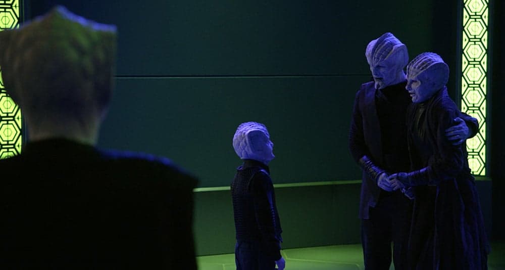 Krill parents greet their aborted child in The Orville: New Horizons