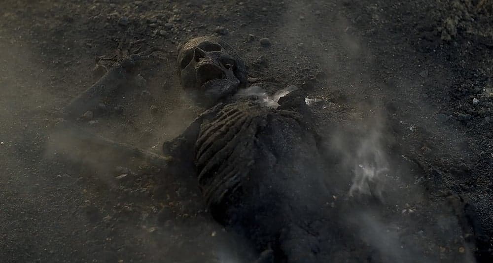 The skeleton of Laena Velaryon in House of the Dragon, HBO