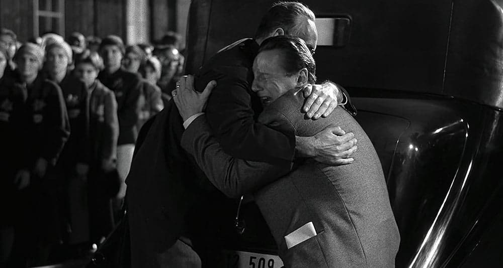 Oskar Schindler breaks down in 'Schindler's List' (1993), Universal Pictures
