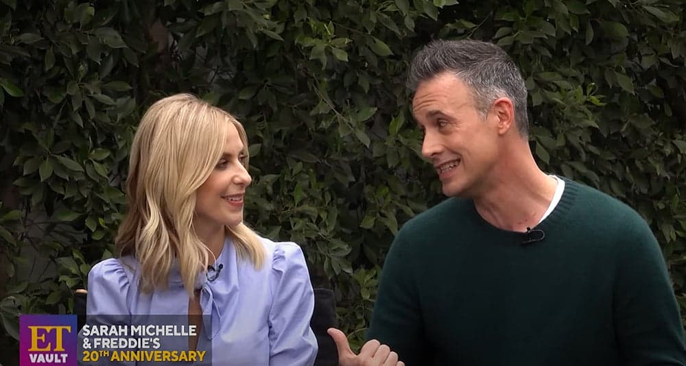 Sarah Michelle Gellar and Freddie Prinze Jr. during an ET interview