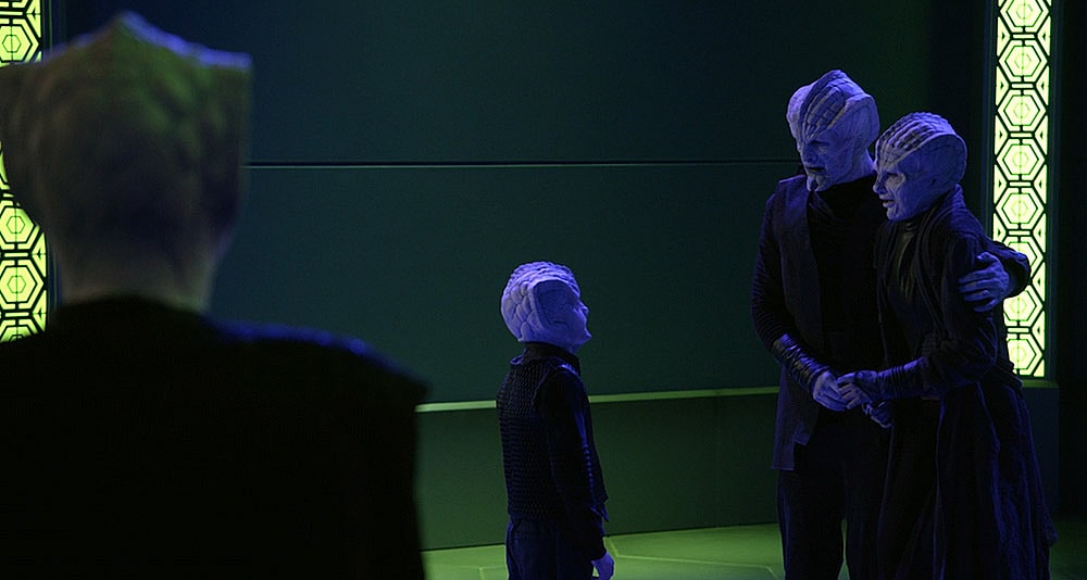 Krill parents greet their aborted child in The Orville: New Horizons