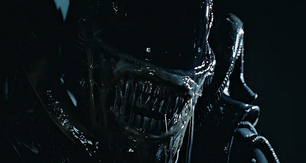 A xenomorph attacks in Aliens, 20th Century Fox