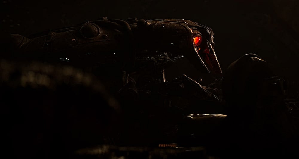 Din Djarin is captured by a giant cyborg alien in 'The Mandalorian' (2023), Disney+