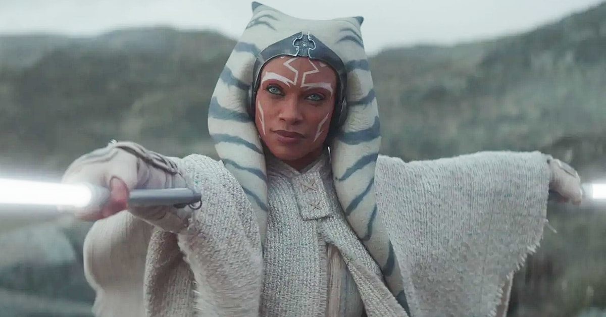 Ahsoka Tano (Rosario Dawson) draws her lightsabers on Baylan Skoll (Ray Stevenson) in Ahsoka Season 1 Episode 7 "Part Seven: Dreams and Madness" (2023), Disney