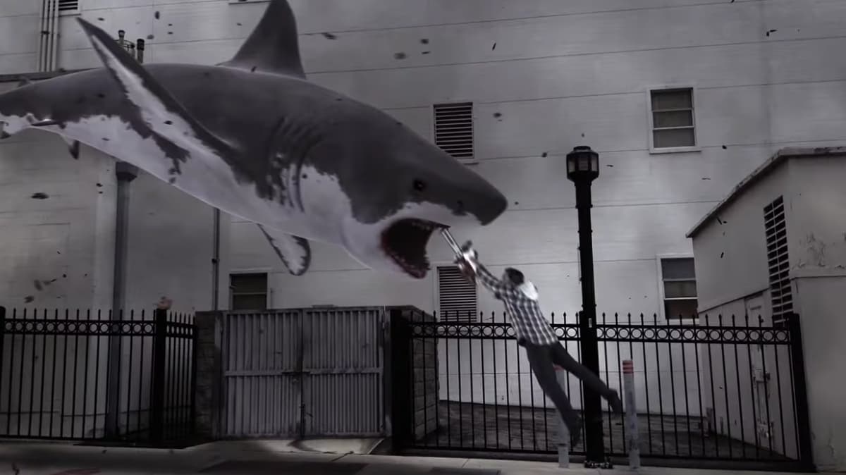 Chainsaw Man vs. Jaws