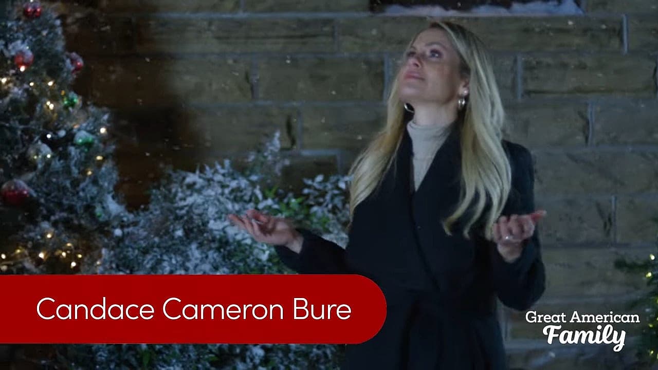 Candace Cameron Bure stars in a preview for "A Christmas...Present