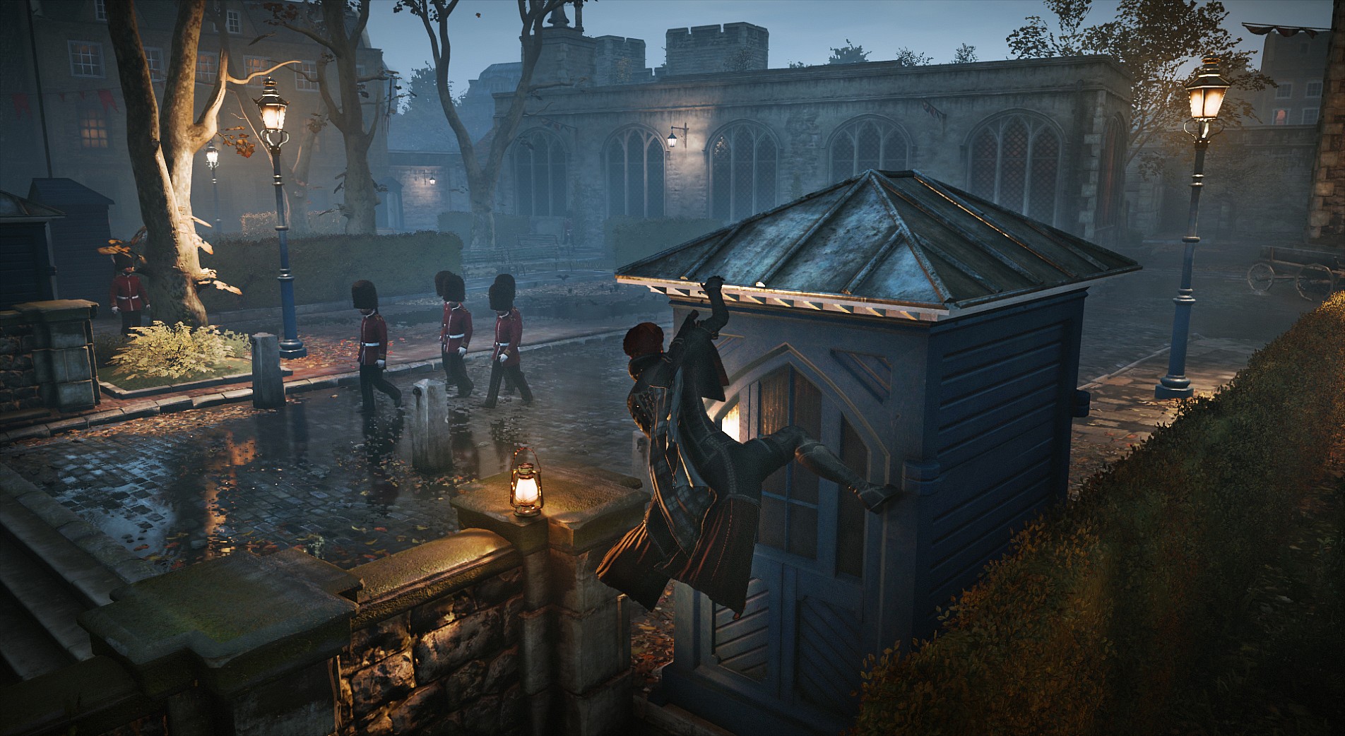 Jacob Frye watches the Royal Guards walk by while he hangs from a roof via Assassin's Creed Syndicate (2015), Ubisoft