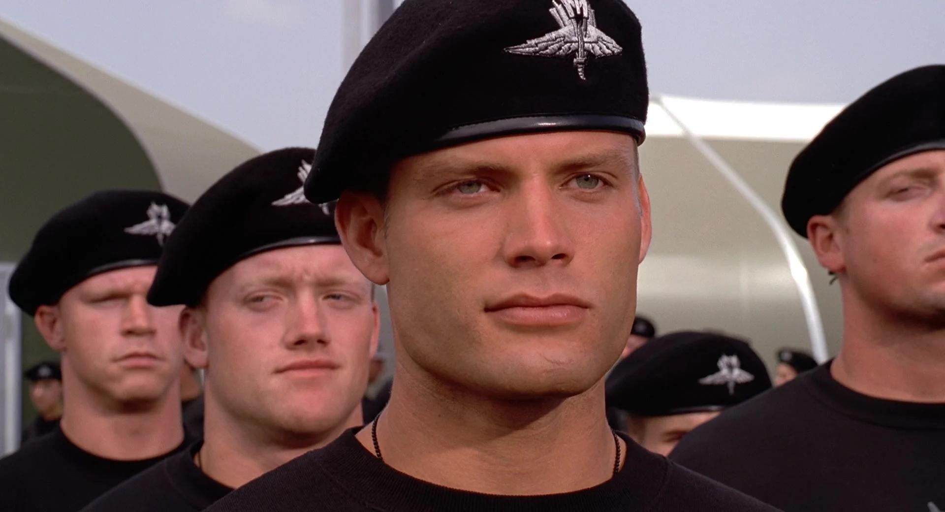 Johnny (Casper Van Dien) reports for morning inspection in Starship Troopers (1997), Tri-Star Pictures