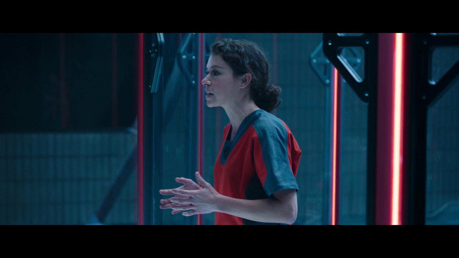 Jen (Tatiana Maslany) scrambles to form a legal defense in She-Hulk: Attorney at Law Season 1 Episode 9 "Whose Show Is This?" (2022), Marvel Entertainment