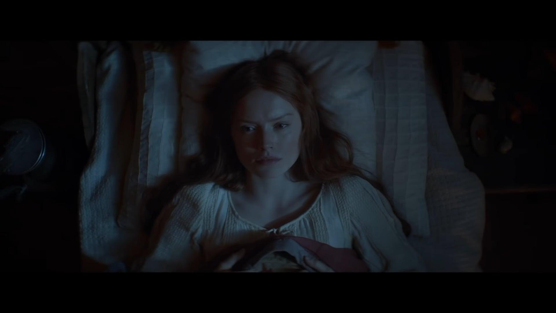 Ophelia (Daisy Ridley) is troubled by her knowledge of the castle's going-ons in Ophelia (2018), Covert Media