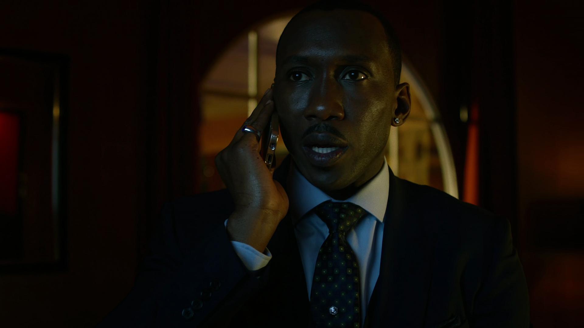 Cornell "Cottonmouth" Stokes looks unhappy in Luke Cage S1E6 (2016), Marvel/Disney+