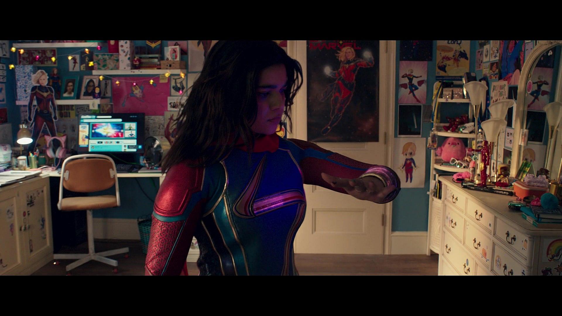 Kamala Khan notices her bangle acting up in Ms. Marvel Season 1 Episode 6 "No Normal" (2022)