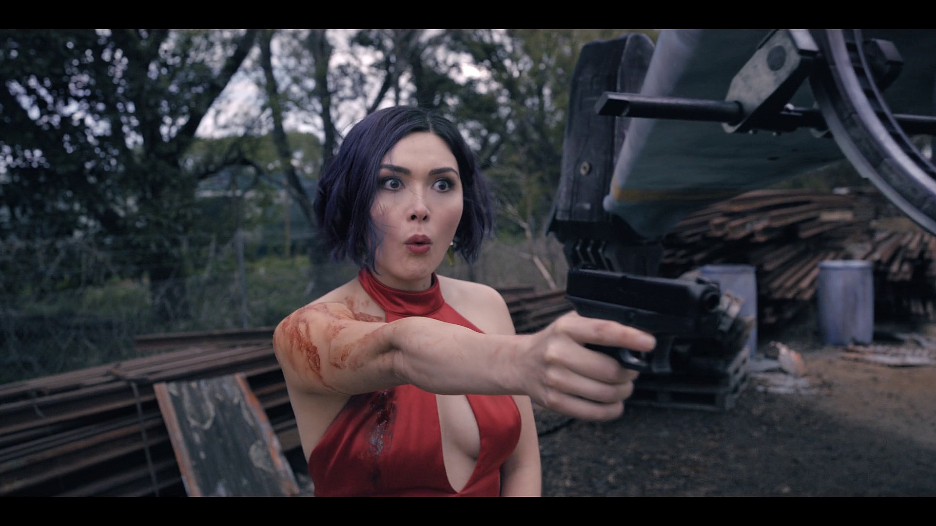 Faye Valentine (Daniella Pineda) ambushes the Bebop crew in Cowboy Bebop Season 1 Episode 4 "Callisto Soul" (2021), Netflix