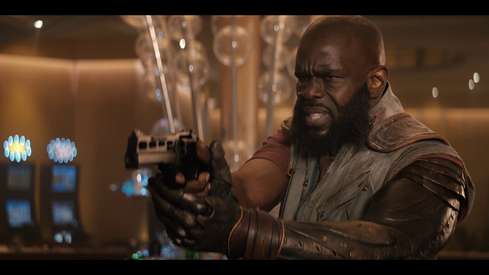 Jet Black (Mustafa Shakur) draws on Tweaker (Bridie Sisson) in Cowboy Bebop Season 1 Episode 1 "Cowboy Gospel" (2021), Netflix