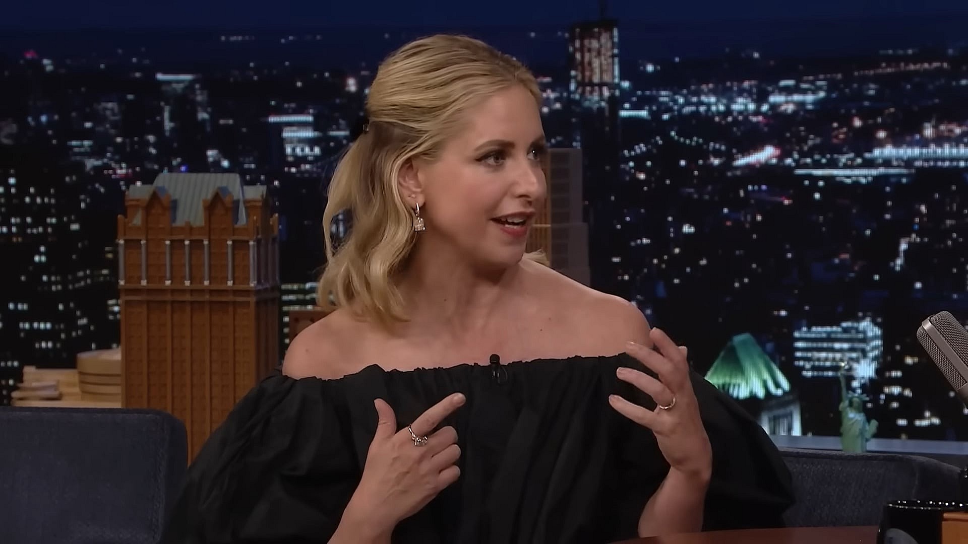 Sarah Michelle Gellar talks Buffy the Vampire Slayer on The Tonight Show Starring Jimmy Fallon