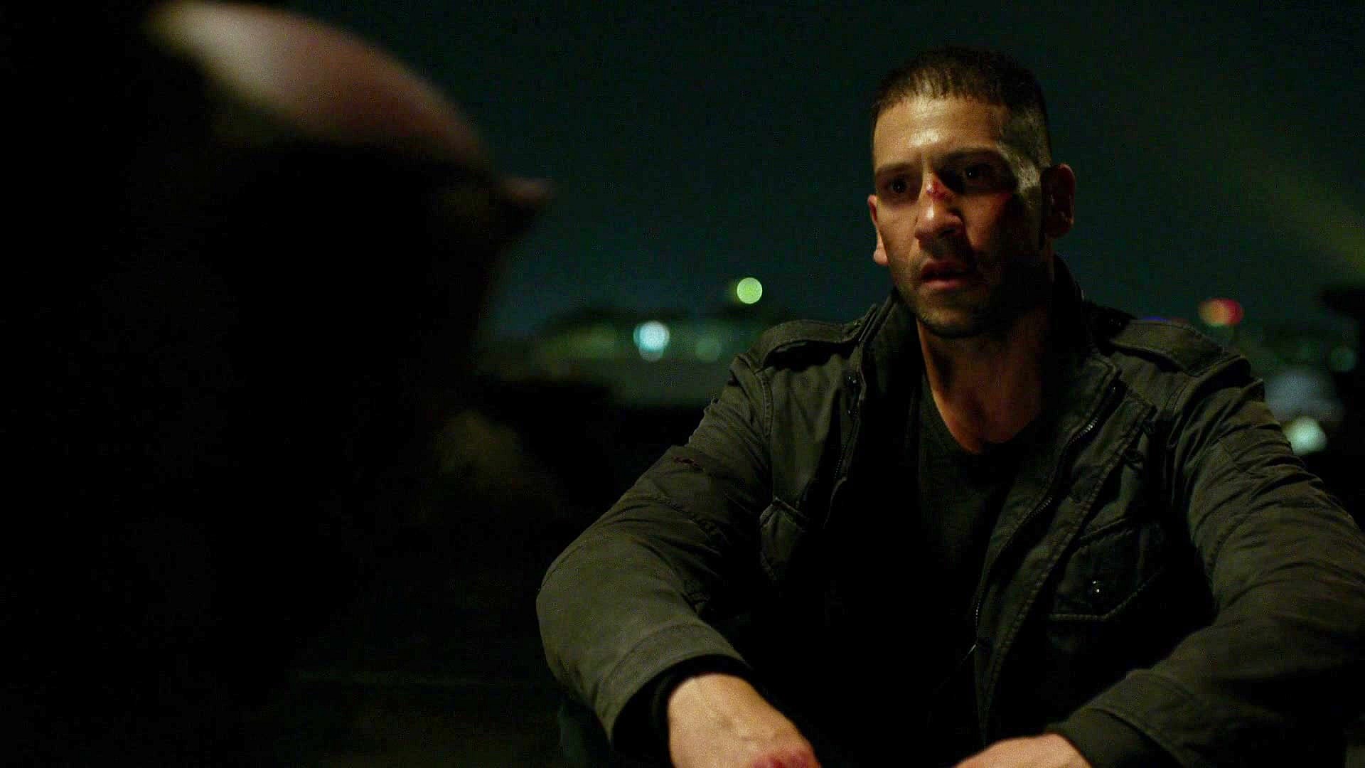 The Punisher (Jon Bernthal) has words with Daredevil (Matt Murdock) in Daredevil Season 2 Episode 3 "New York's Finest" (2016), Marvel Entertainment