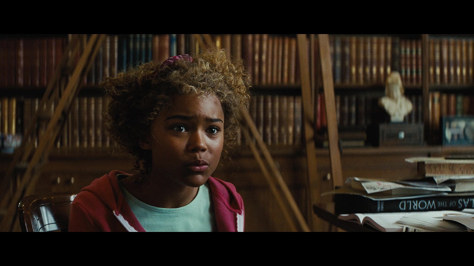 Juliet (Tamara Smart) is confused regarding Artemis' (Ferdia Shaw) latest goal in Artemis Fowl (2020), Disney