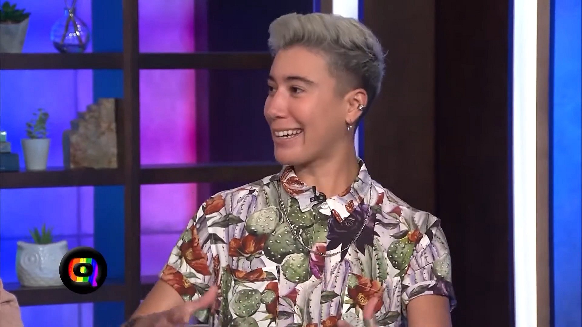 Vico Ortiz shares their take on how to create non-binary characters on The Q Agenda (2024), Latination