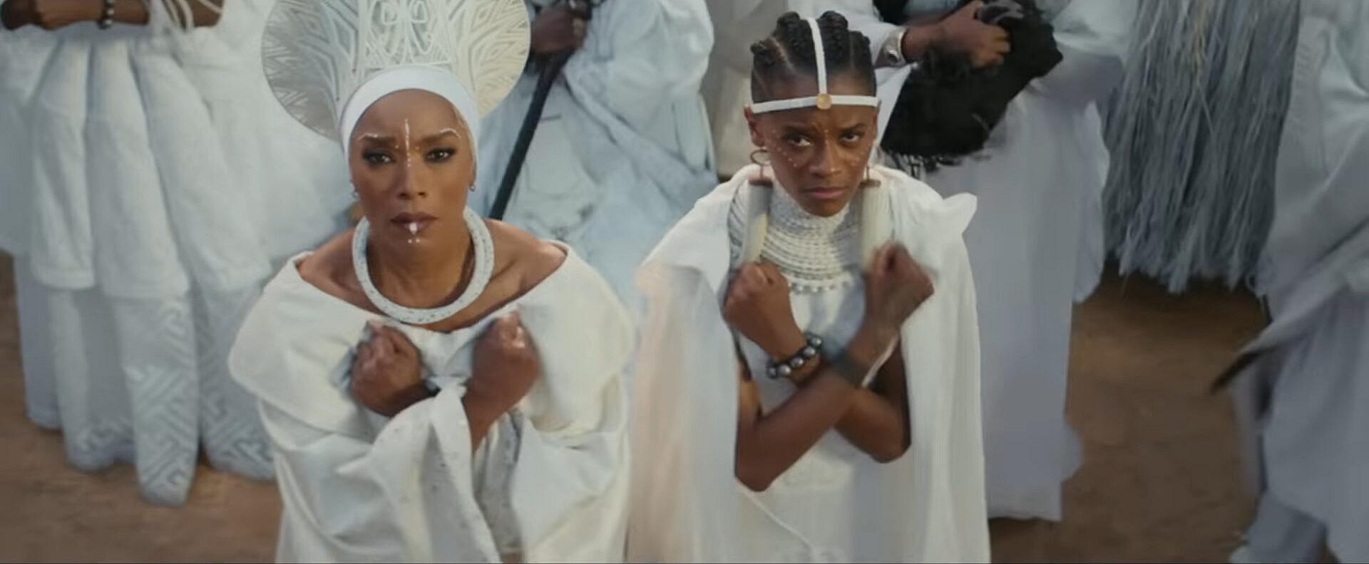 Queen Ramonda (Angela Bassett) and Shuri (Letitia Wright) mourn T'Challa in Black Panther: Wakanda