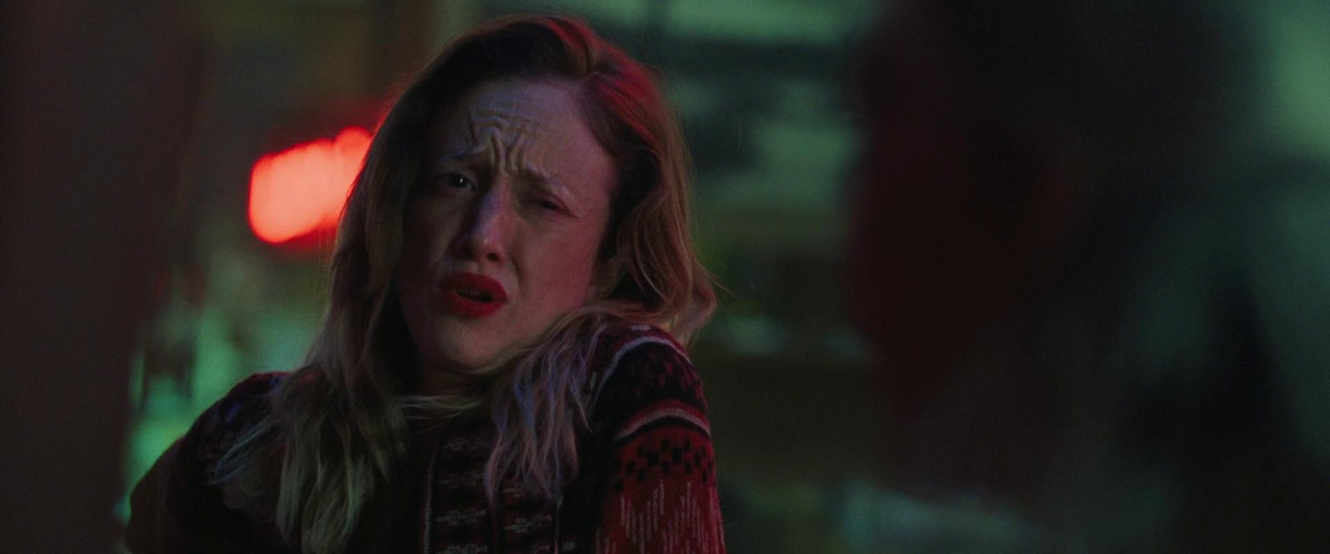 Leslie Rowlands (Andrea Riseborough) scoffs at a fellow barfly in To Leslie (2022), Momentum Pictures
