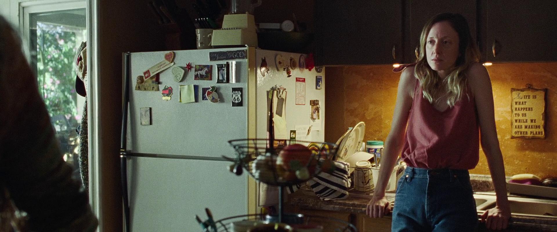 Leslie Rowlands tries to get a feel for her new lodgings in To Leslie (2022), Momentum Pictures