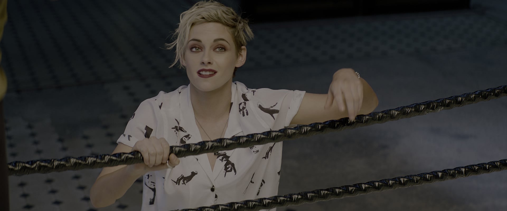 Sabina Wilson (Kristen Stewart) attempts to recruit a new team member iBosley (Elizabeth Banks) checks in after a mission gone awry in Charlie's Angels (2019), Sony Pictures