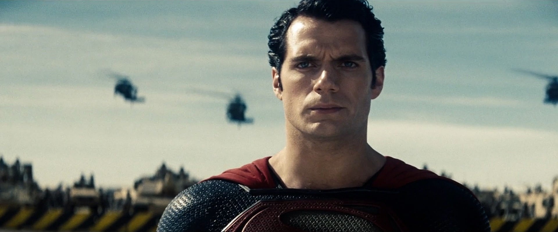 Superman (Henry Cavill) waits for the arrival of General Zod (Michael Shannon) in Man of Steel (2013), Warner Bros. Pictures