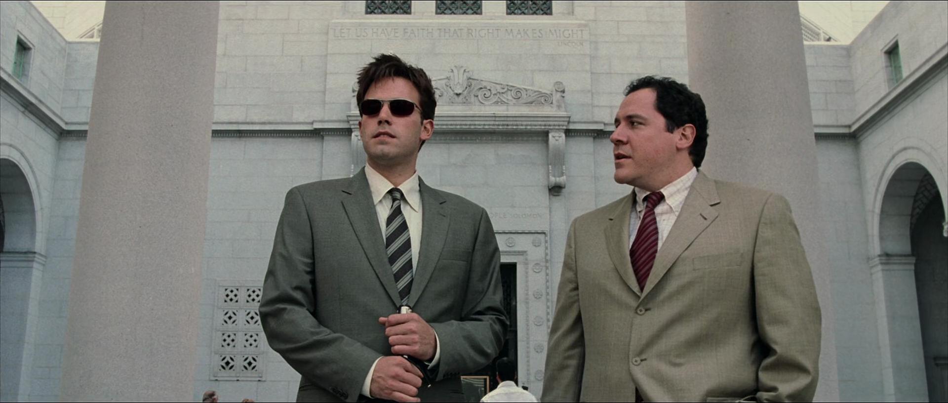 Matt Murdock (Ben Affleck) speaks with Foggy Nelson (Jon Favreau) in Daredevil (2003), 20th Century