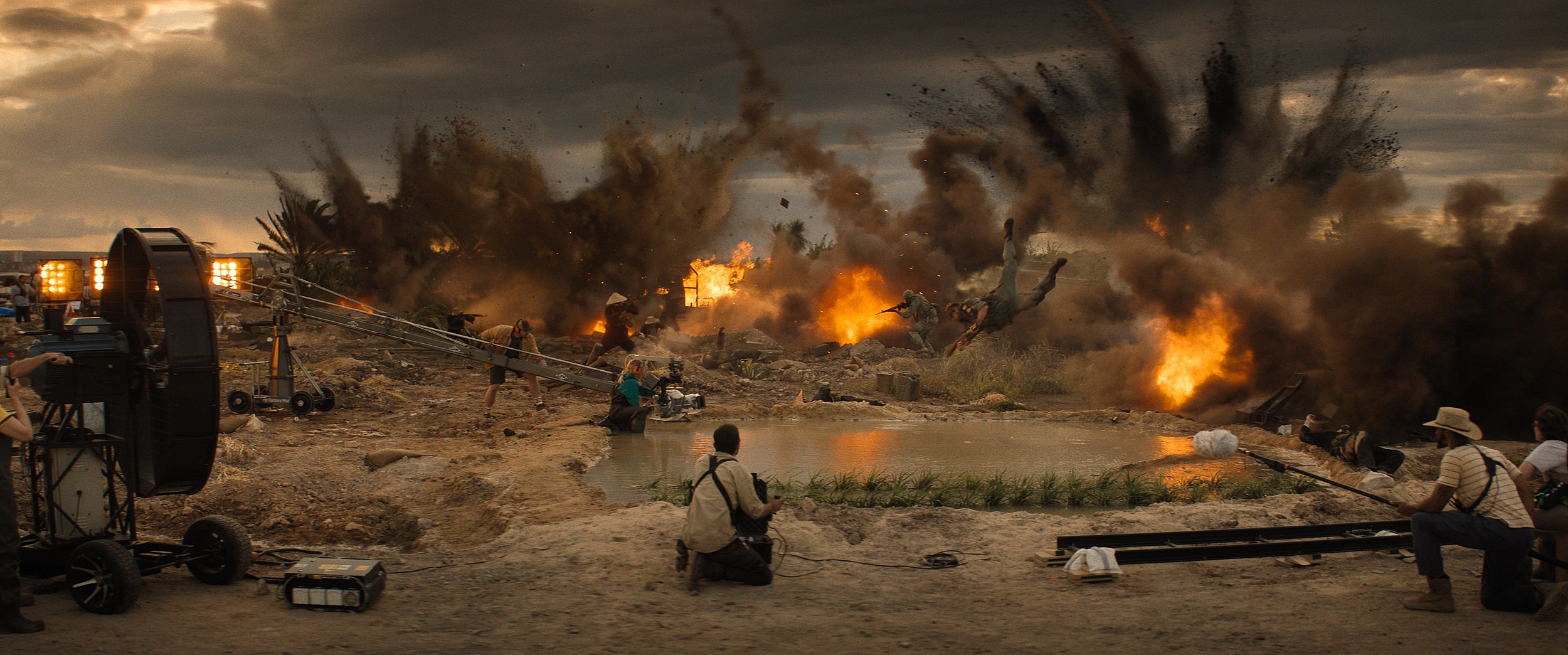 THE FALL GUY, directed by David Leitch. Image property of Universal Pictures.