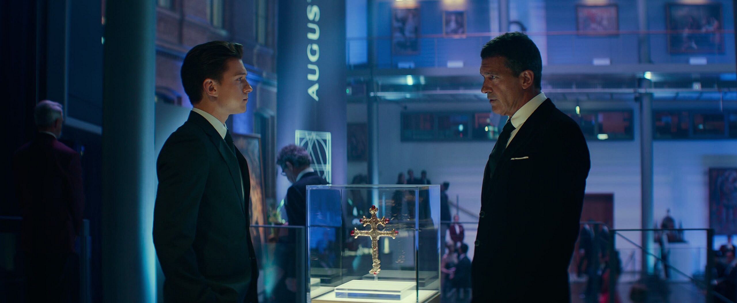 Santiago Moncada (Antonio Banderas) has words with Nathan Drake (Tom Holland) in Uncharted (2022), Sony Pictures via Blu-ray