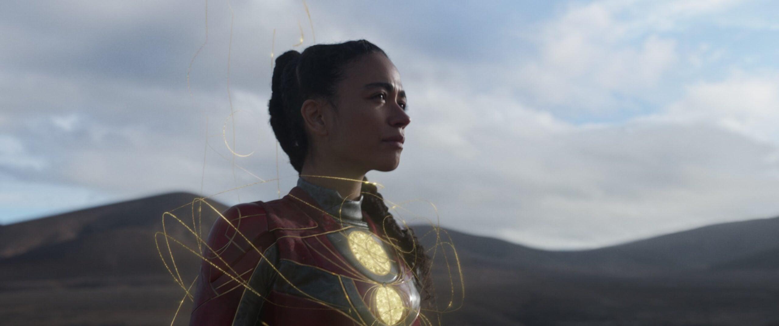 Makkari (Lauren Ridloff) prepares to confront Ikaris (Richard Madden) in Eternals (2021), Marvel Entertainment