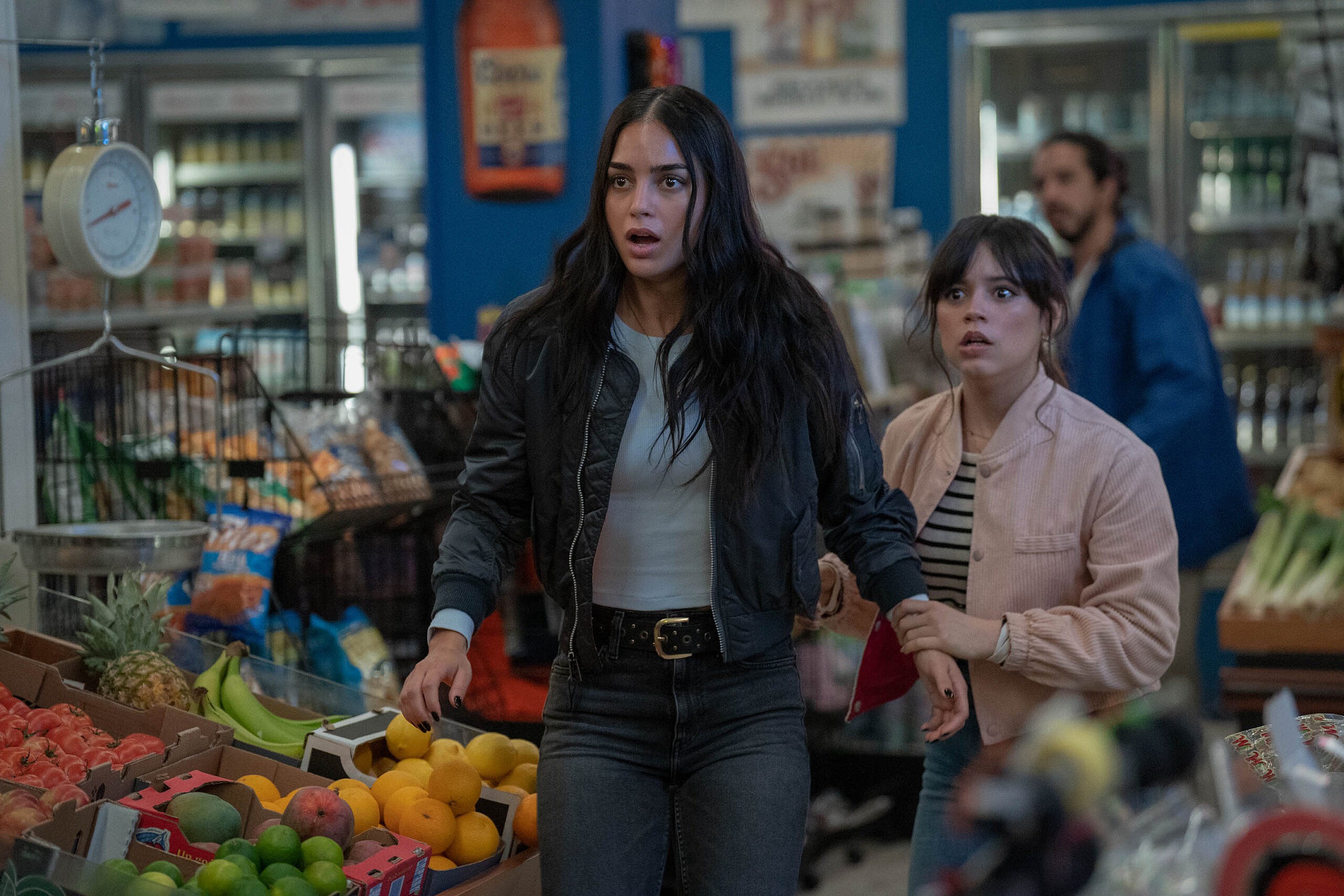 L-r, Melissa Barrera (“Sam Carpenter”), left, and Jenna Ortega (“Tara Carpenter”) stars in Paramount Pictures and Spyglass Media Group's "Scream VI."