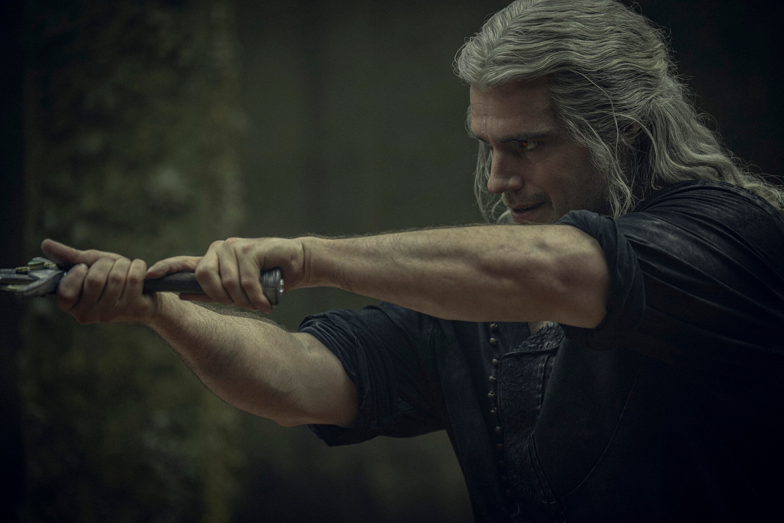 Geralt (Henry Cavill) draws his blade in The Witcher Season 3 Episode 4 "The Invitation" (2023), Netflix