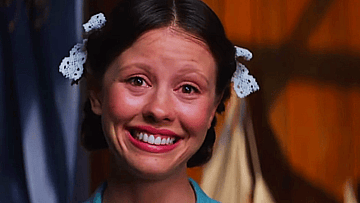 Mia Goth smiles through the pain in Pearl (2022), A24
