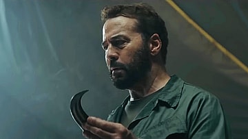 Jeremy Piven claws his way back in Primitive War (2025), Sparke Films