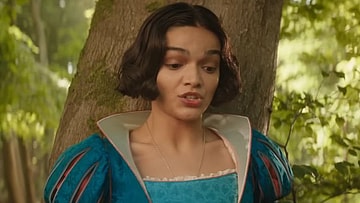 Snow White (Rachel Zegler) giving instructions to her companions in the forest in Disney's Snow White, 2025, Disney