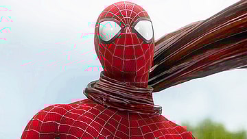 Peter Parker (Yuri Lowenthal) finds himself at the mercy of Scream (Laura Bailey) in Marvel's Spider-Man 2 (2023), Insomniac Games