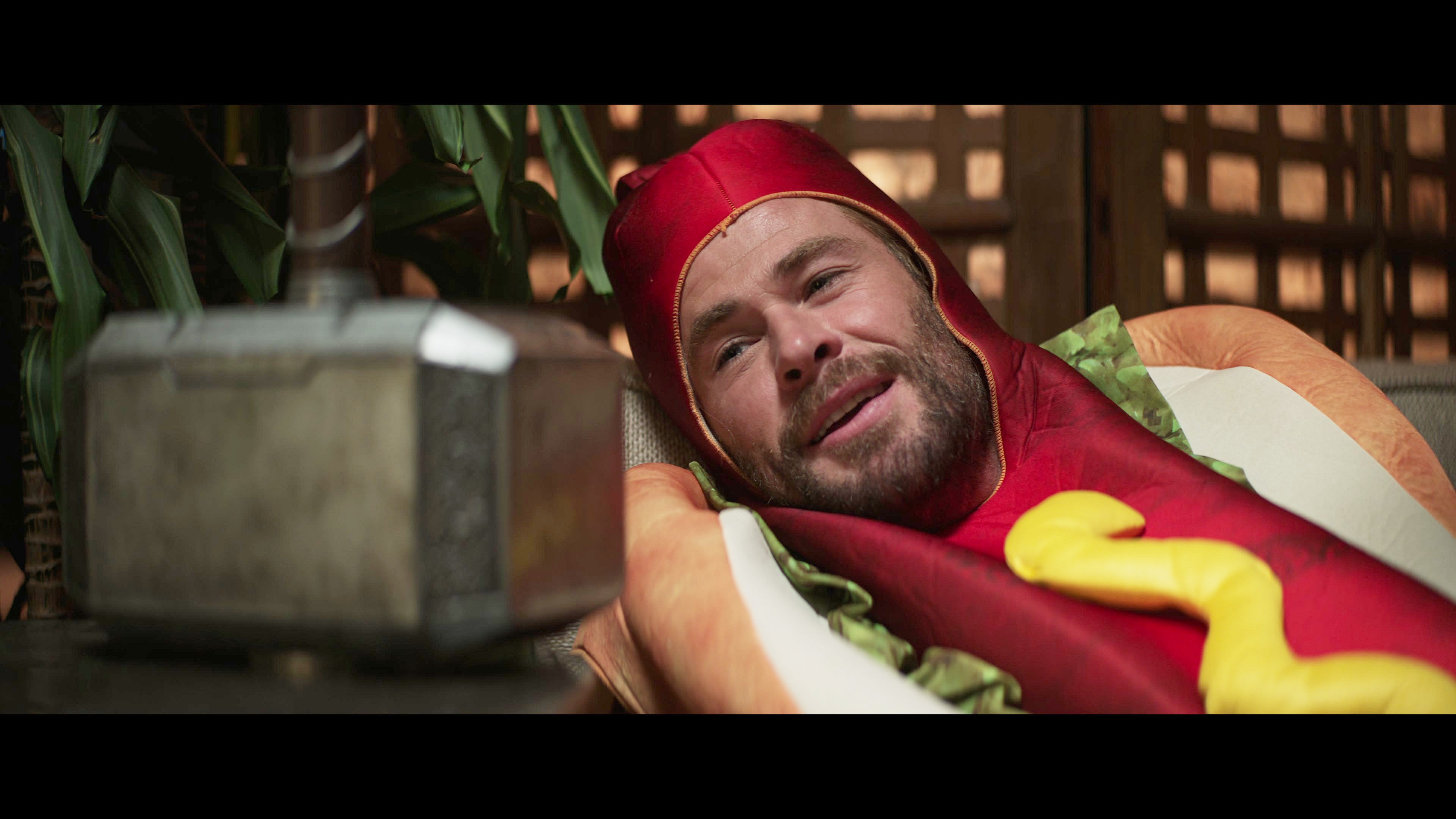 Thor (Chris Hemsworth) dreams of a life that could have been in Thor: Love and Thunder (2022), Marvel Entertainment 