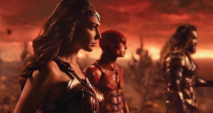 Zack Snyder Pushes Back Against Accusations That The Justice League Fanbase Is A "Toxic Fandom"